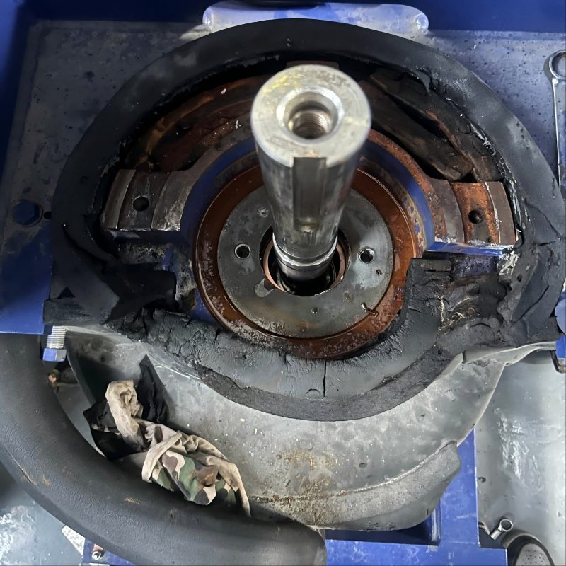 Photos de l'entretien quotidien des pompes à eau